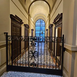 https://modern-apartment-in-milan.italymilanhotels.net